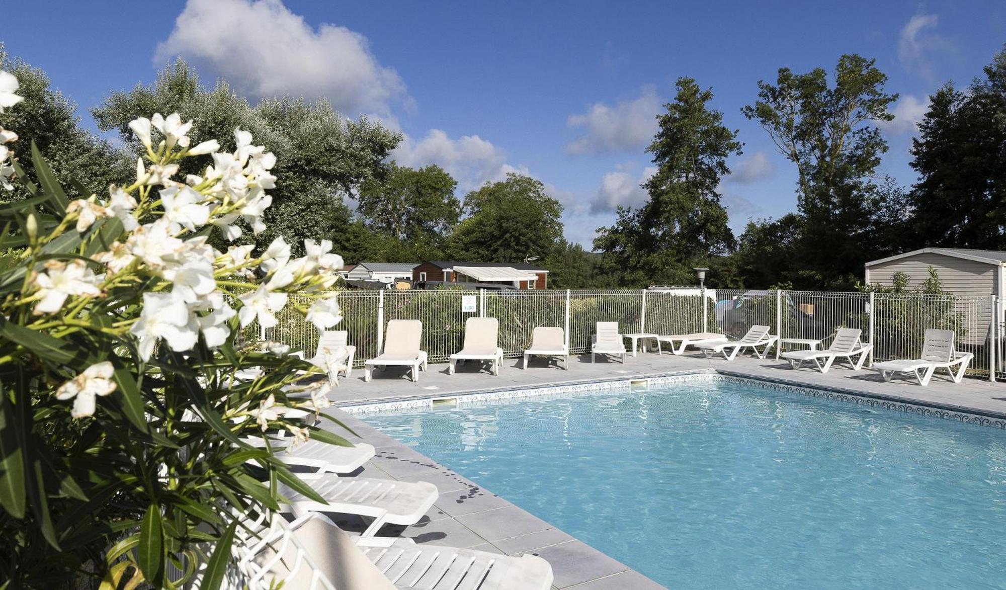 Hotel Camping Les Nysades Mirepoix  Zewnętrze zdjęcie